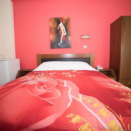 Hotel Galaxias Loutraki  Bagian luar foto
