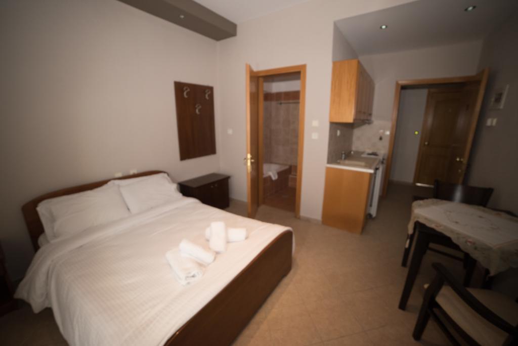Hotel Galaxias Loutraki  Bagian luar foto