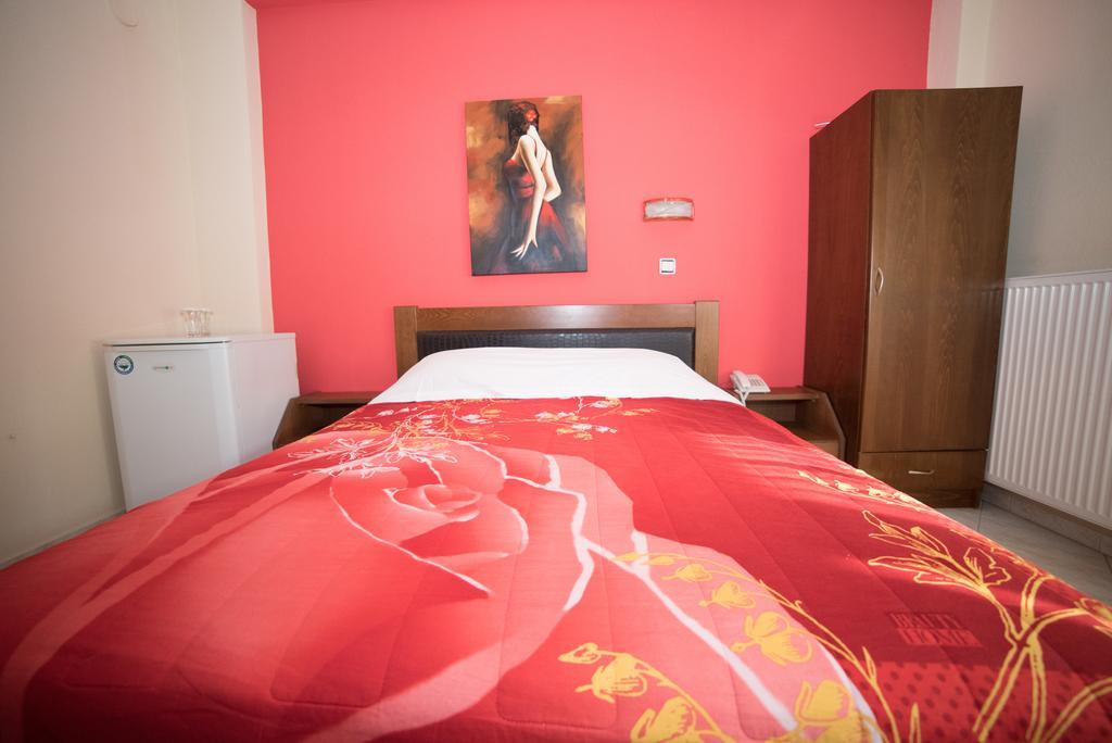 Hotel Galaxias Loutraki  Bagian luar foto