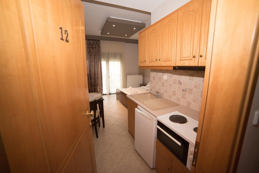 Hotel Galaxias Loutraki  Bagian luar foto