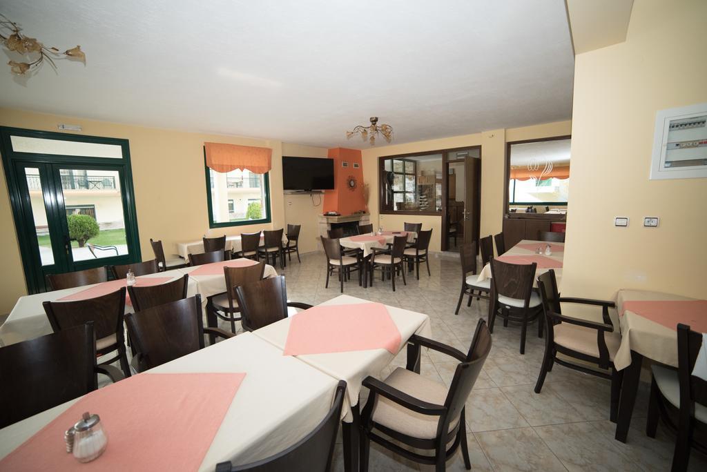 Hotel Galaxias Loutraki  Bagian luar foto