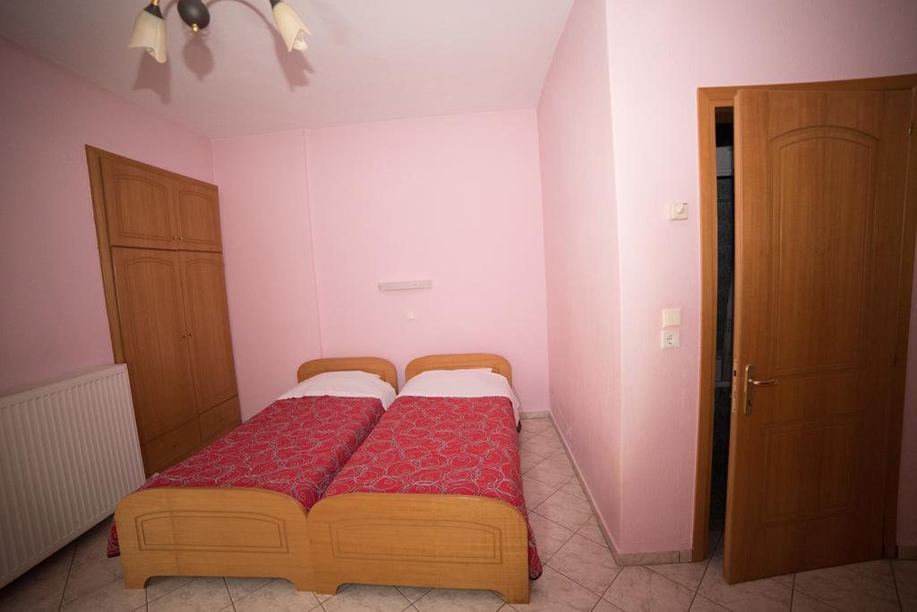 Hotel Galaxias Loutraki  Bagian luar foto