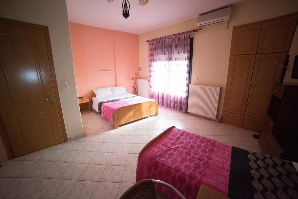 Hotel Galaxias Loutraki  Bagian luar foto